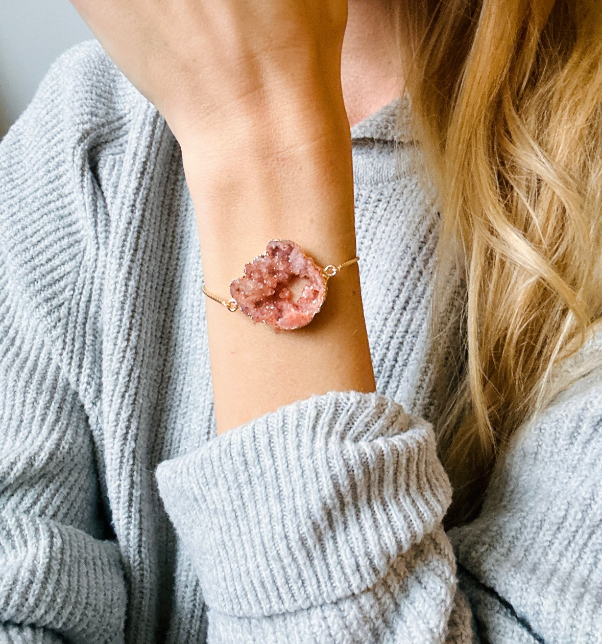 The Peach Agate Geode Minimalist bracelet