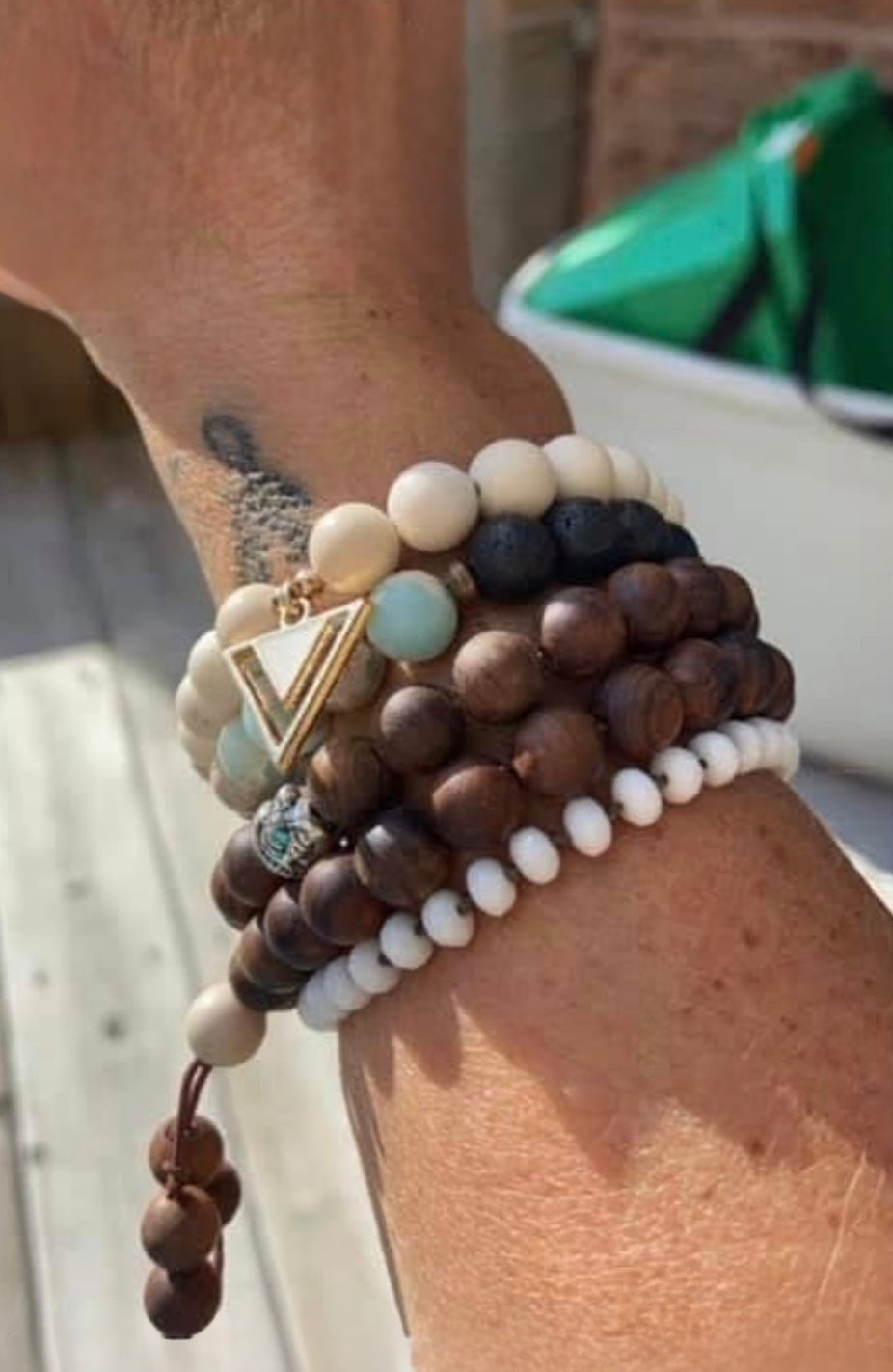 Sandalwood Tie Bracelet