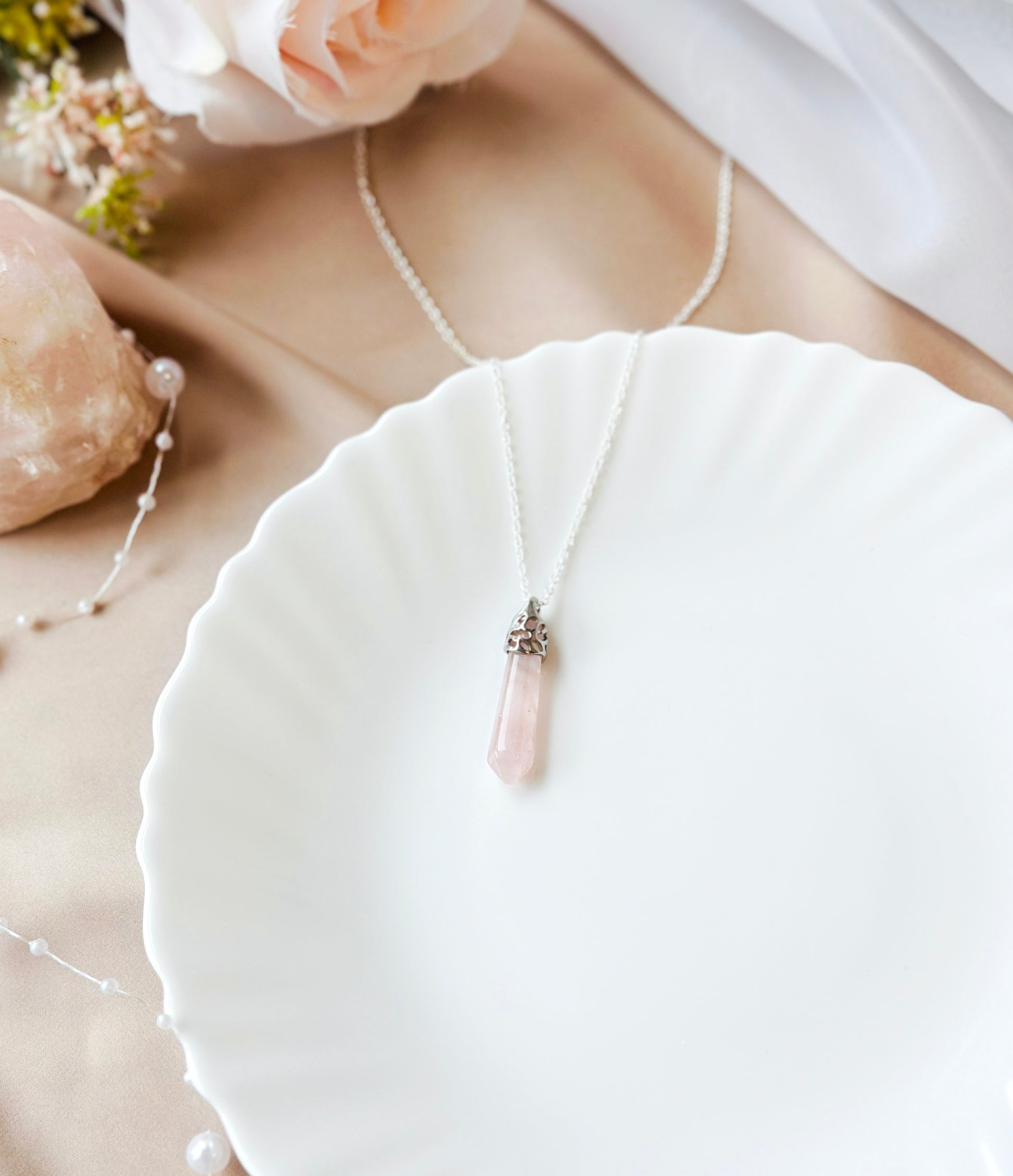 sterling silver rose quartz pendant necklace