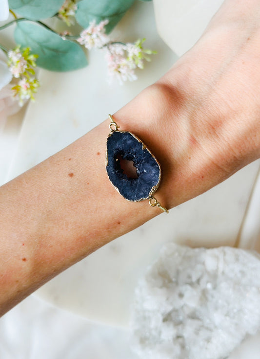 Black Druzy Agate Geode minimalist bracelet