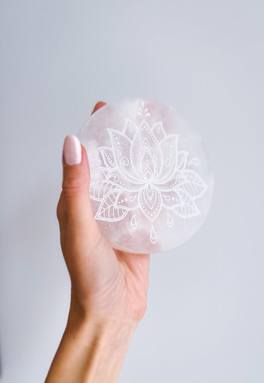 The Selenite Lotus Charging Plate