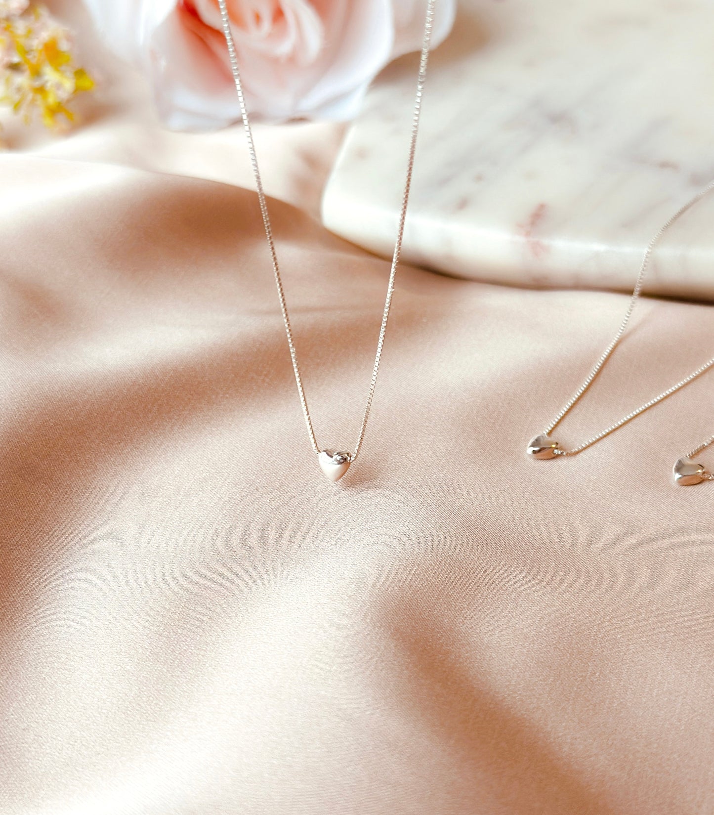 The Dainty Heart Necklace