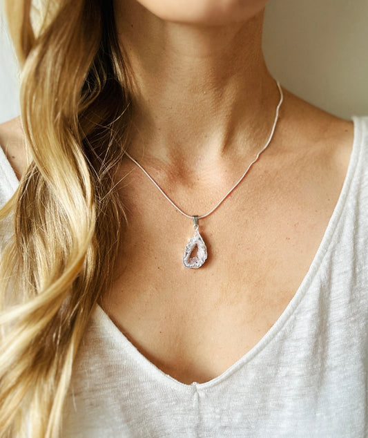 The Agate Geode Necklace.