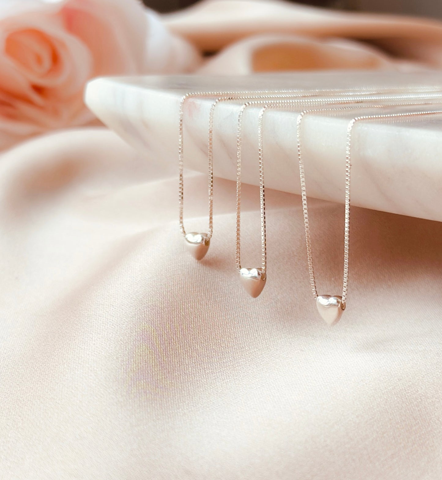 The Dainty Heart Necklace