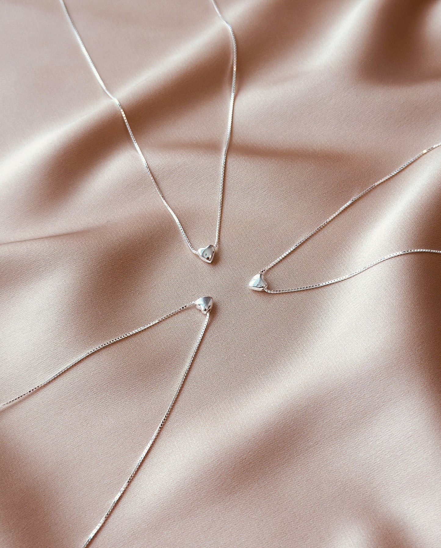 The Dainty Heart Necklace