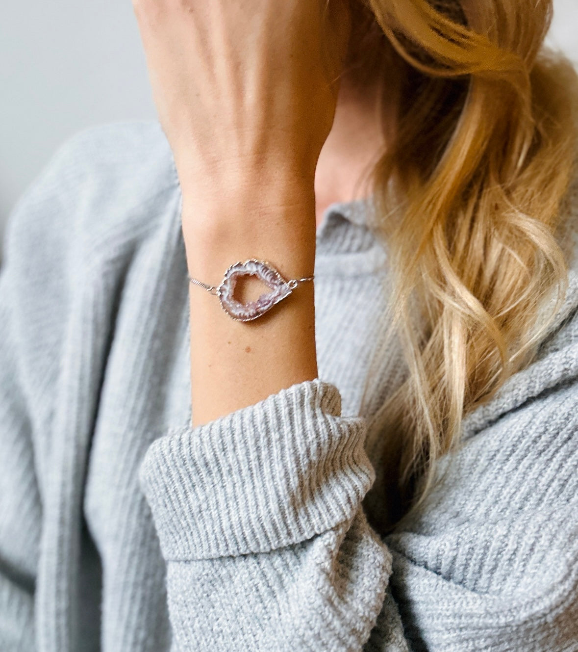 Agate Geode Minimalist Bracelet.