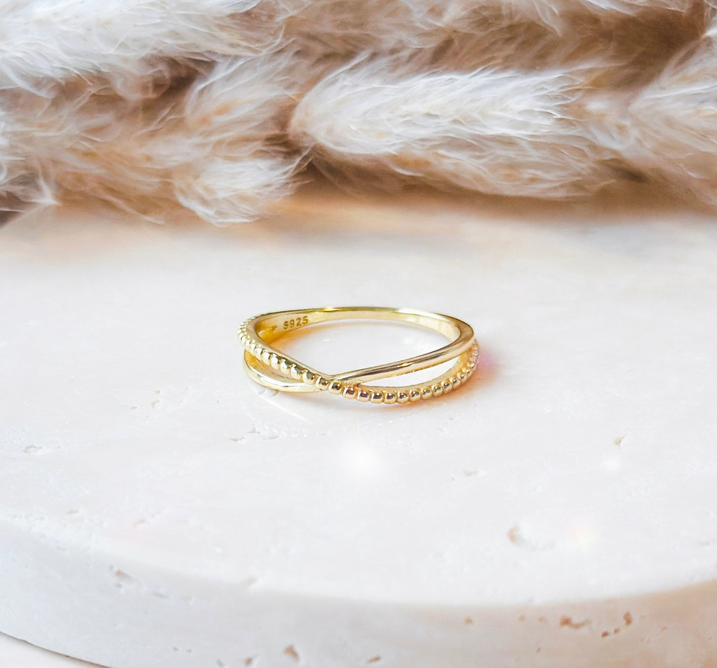 The Gold Criss Cross Ring