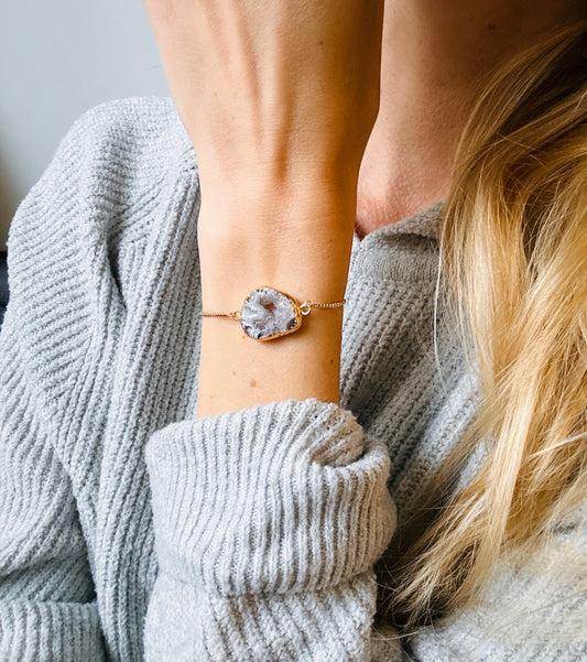 The Gold Agate Geode Minimalist