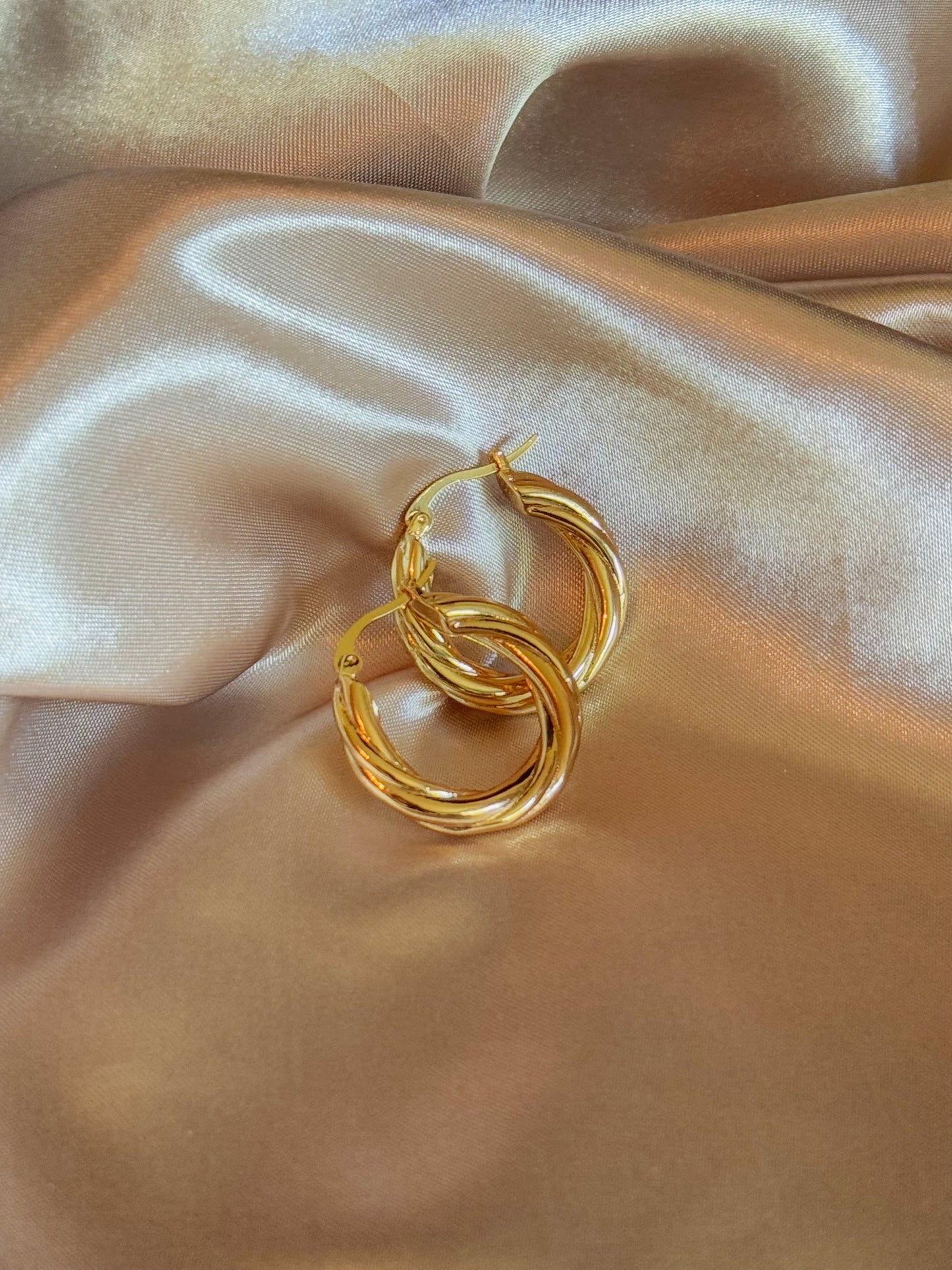 The Olivia Hoops
