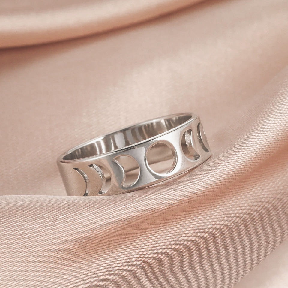 The Moon Ring