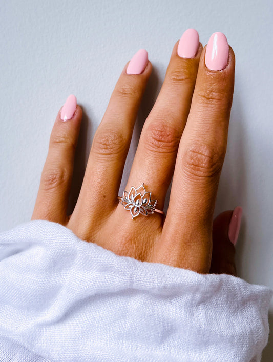 Lotus Ring Silver