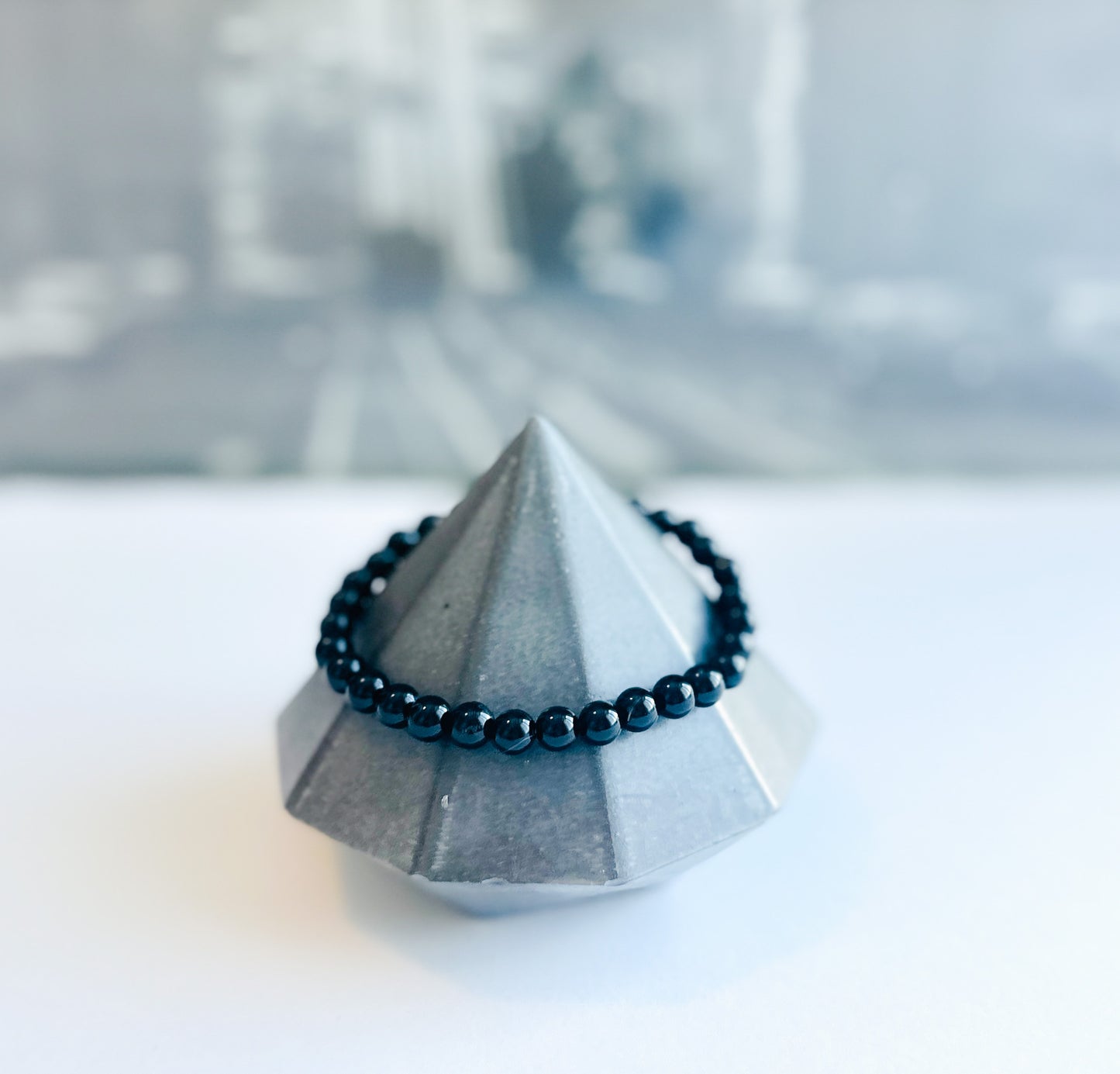 The single Onyx bracelet