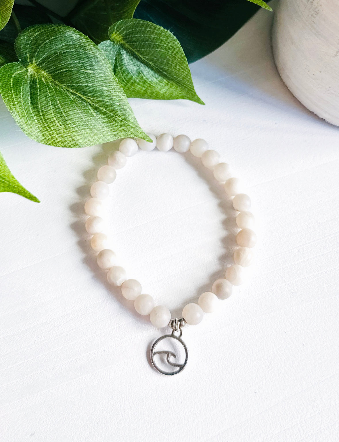 Flow bracelet