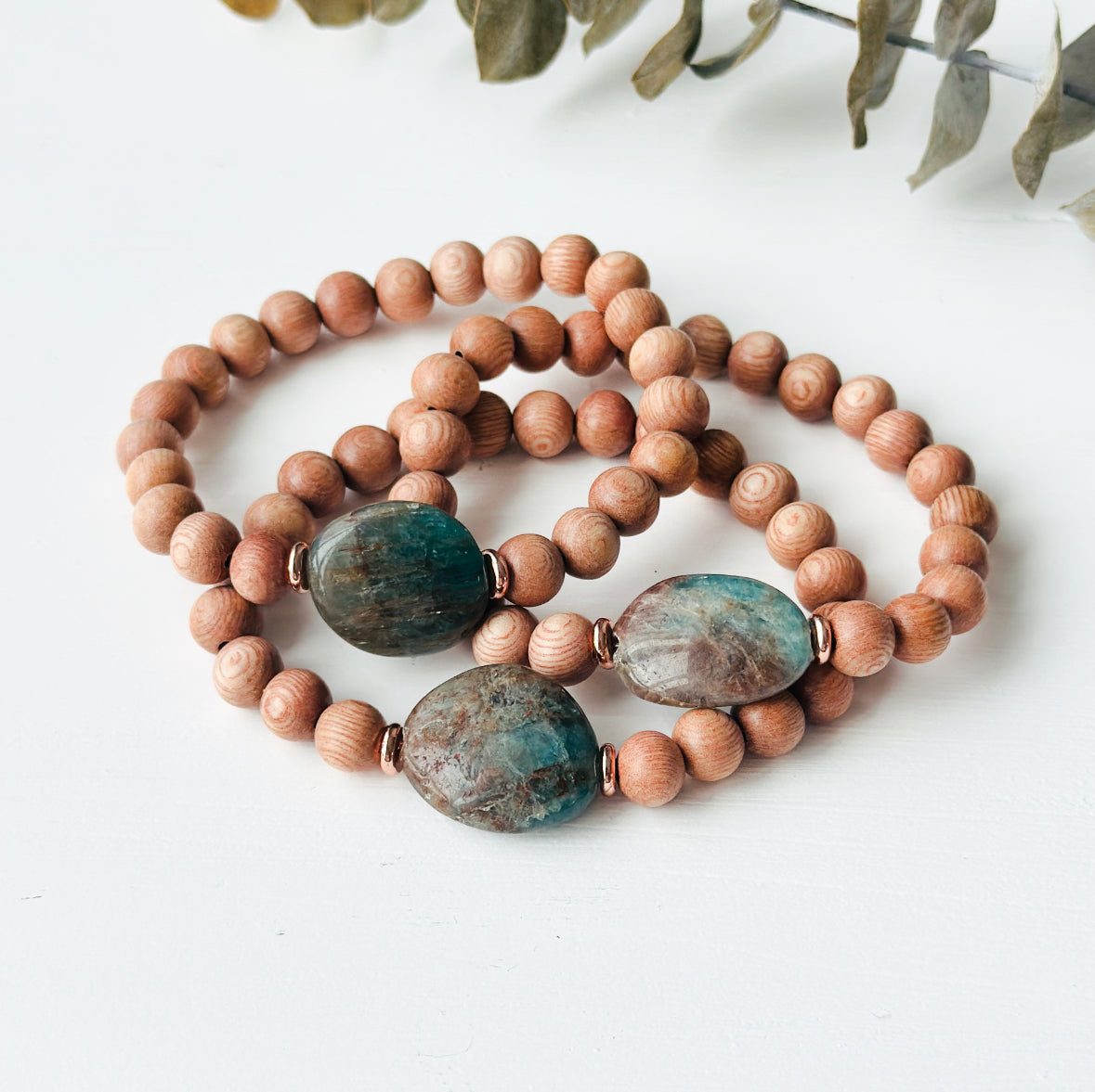 Apatite Focal bead with rosewood beads bracelet
