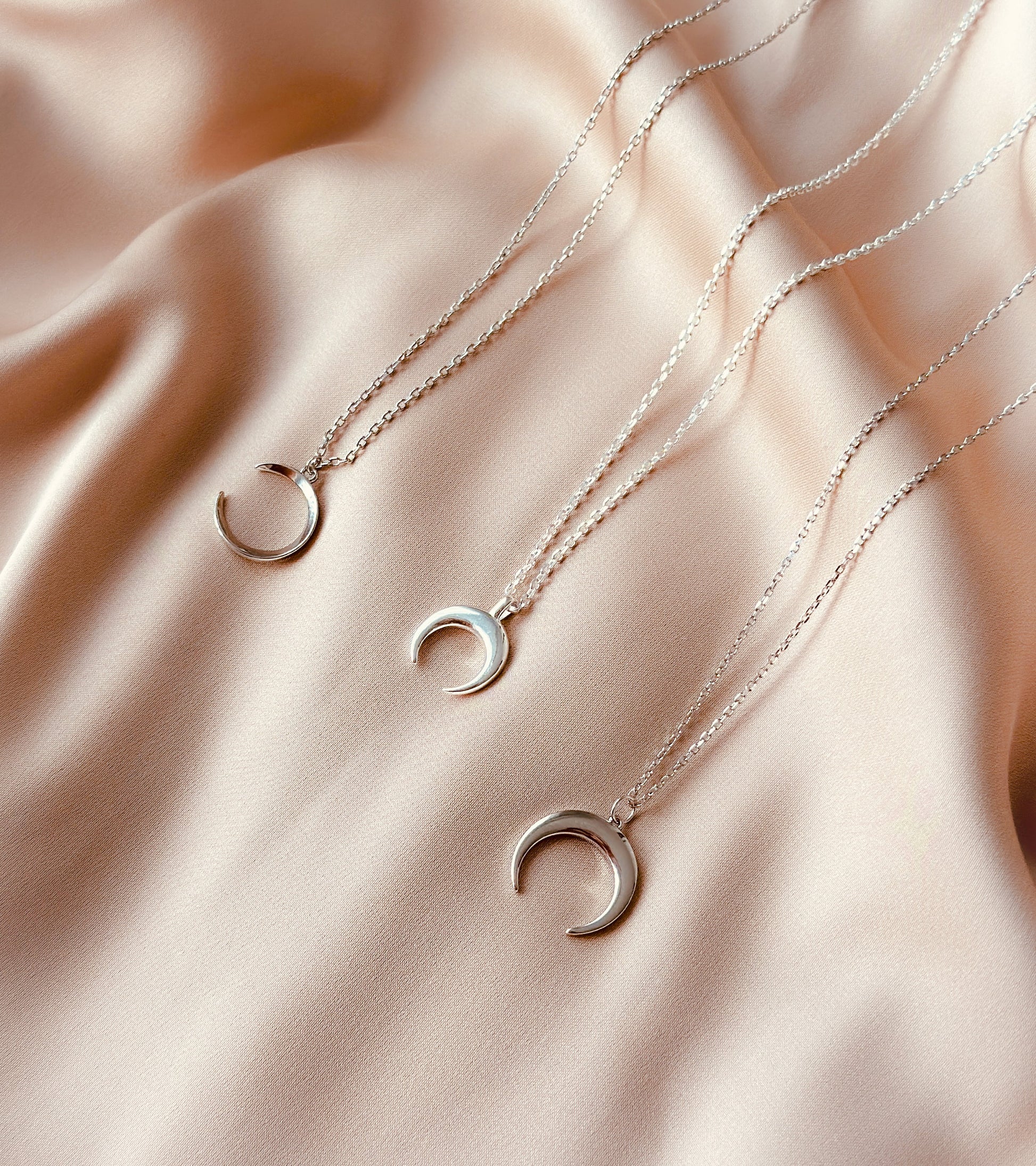 sterling silver crescent moon necklace