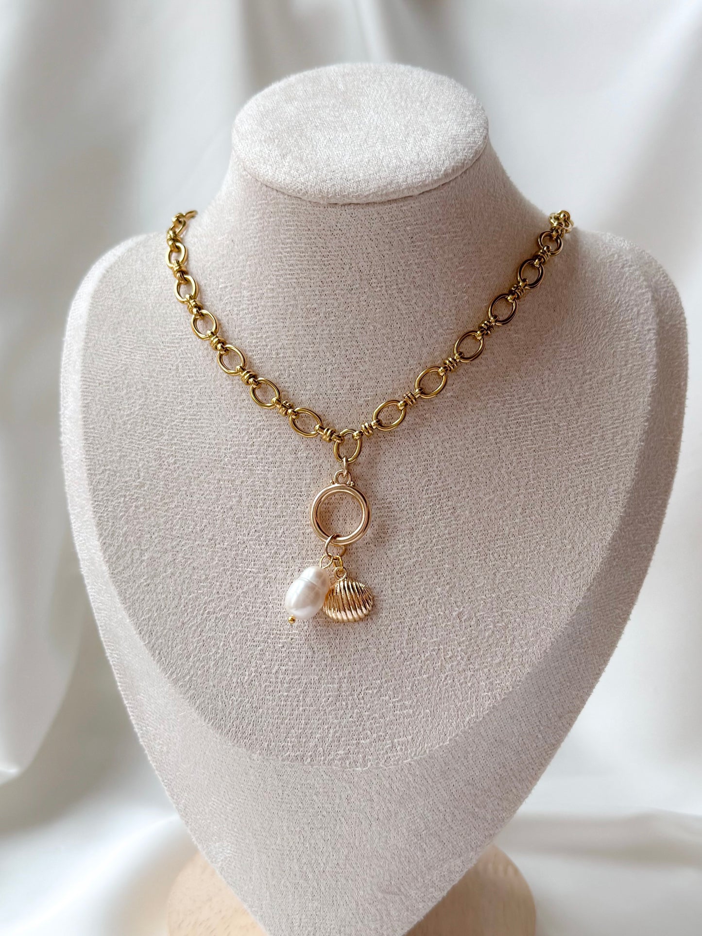 The Maris Necklace