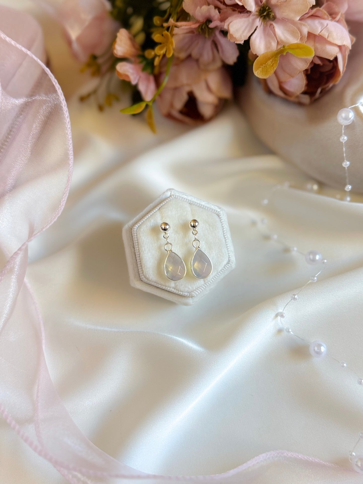 The Dreamlight Earrings