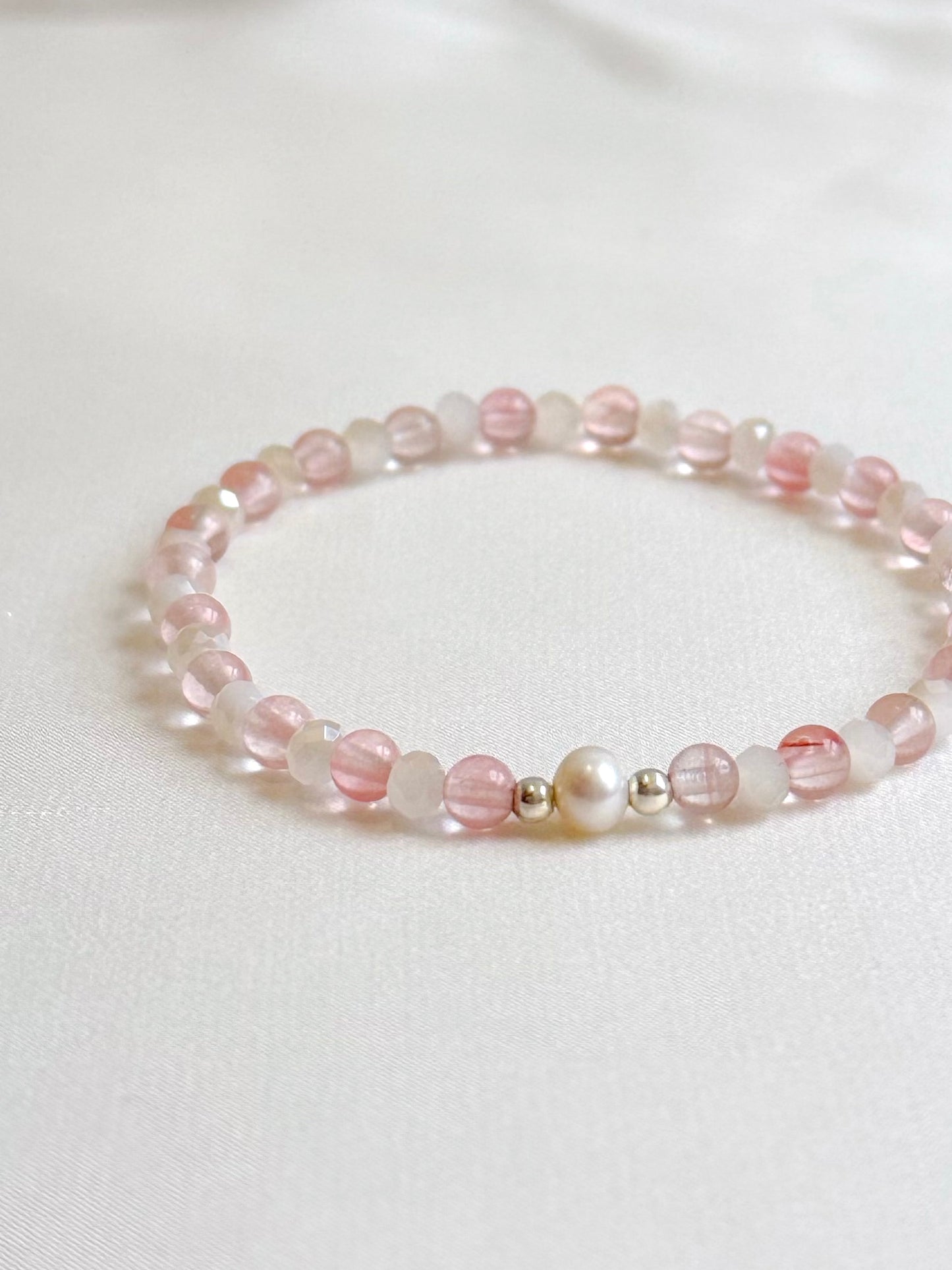 The Rosy Pearl Bracelet