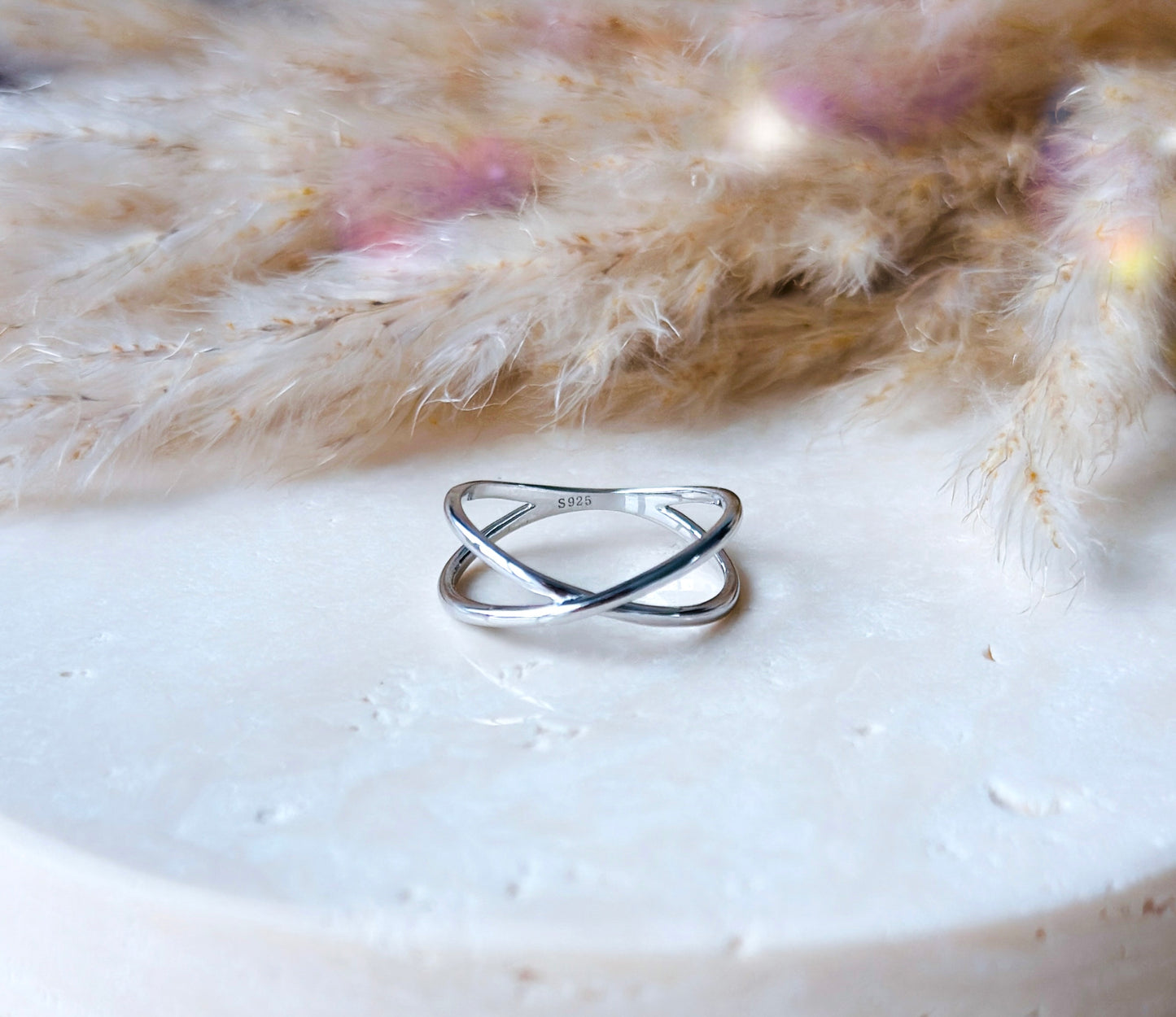 The Silver Criss Cross Ring