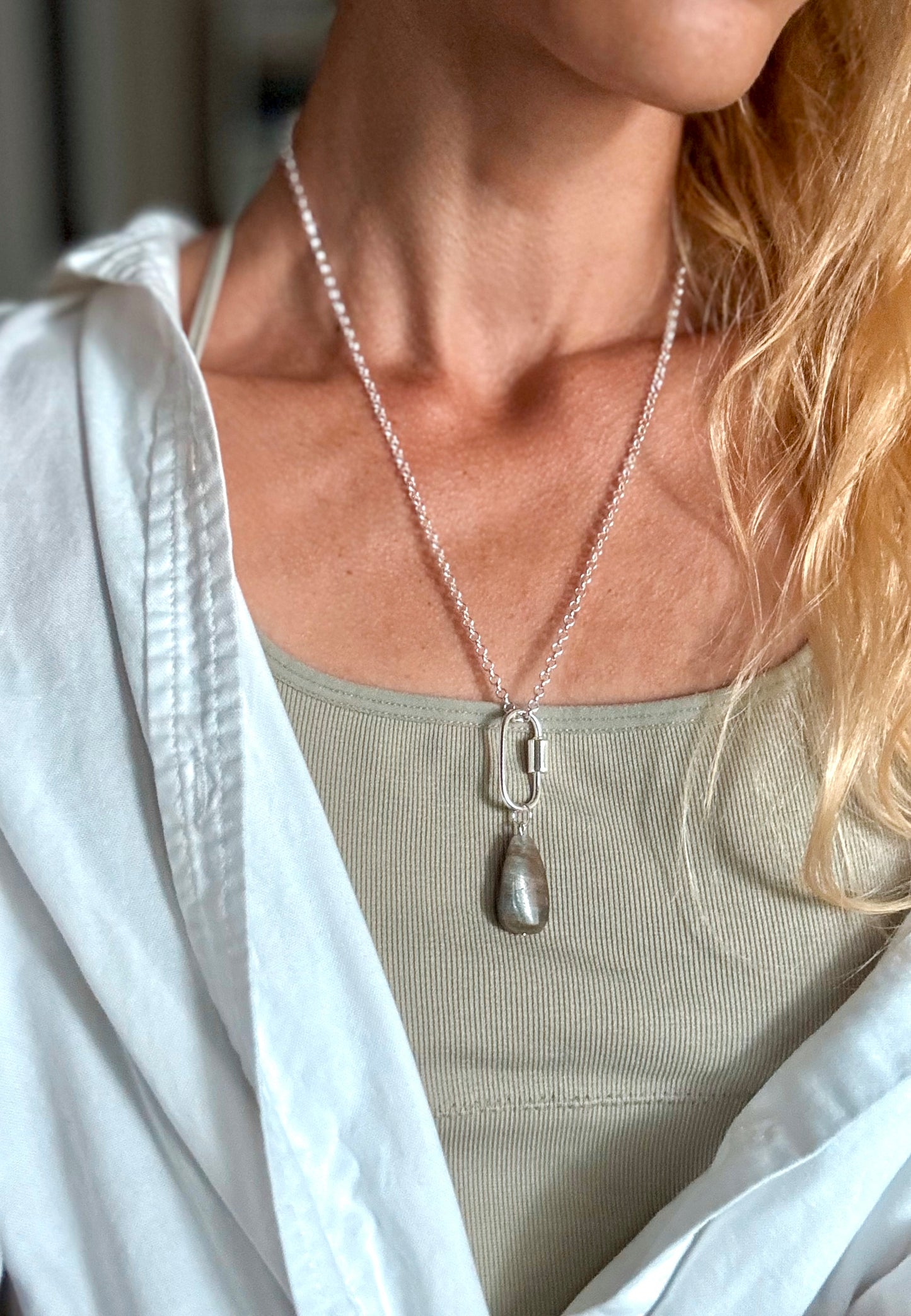 The Delphine Necklace