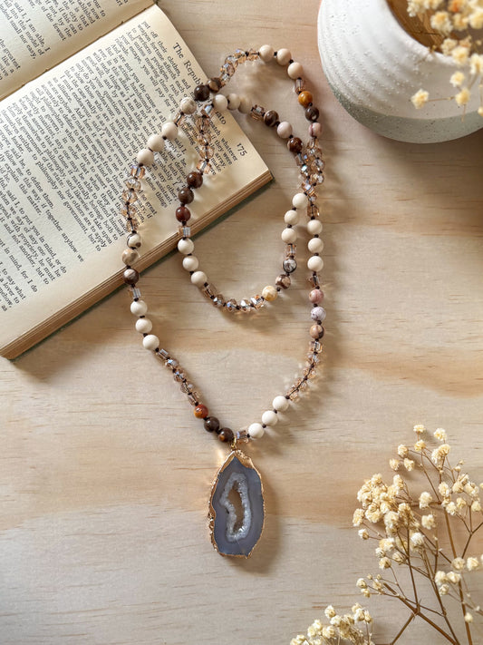 The Amber necklace