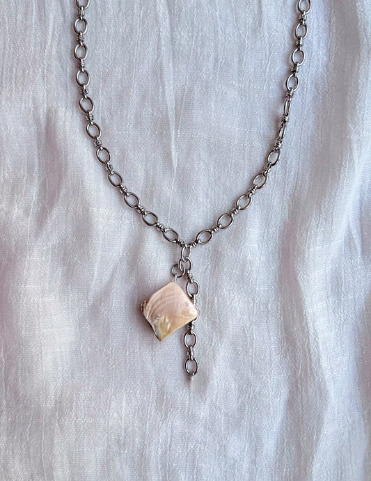 The Nia Necklace