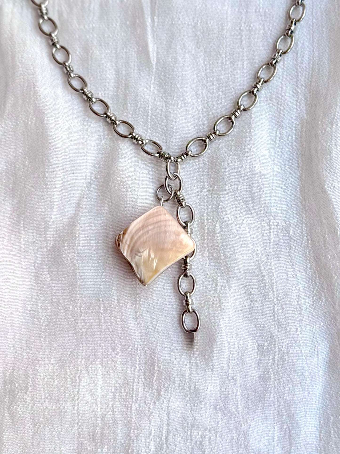 The Nia Necklace