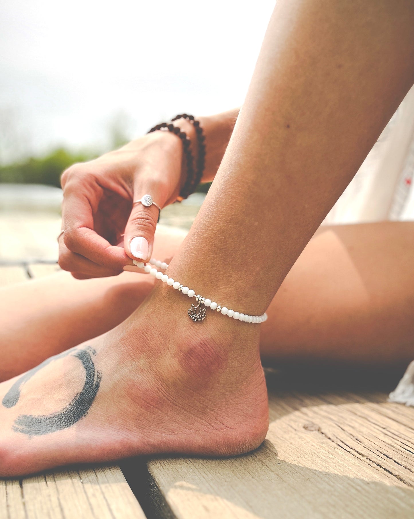 Create your own stretch anklet