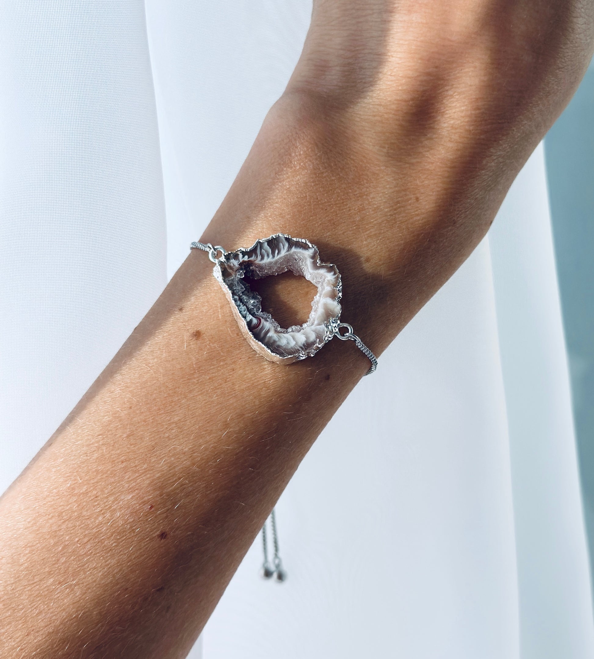 Agate Geode Minimalist Bracelet.